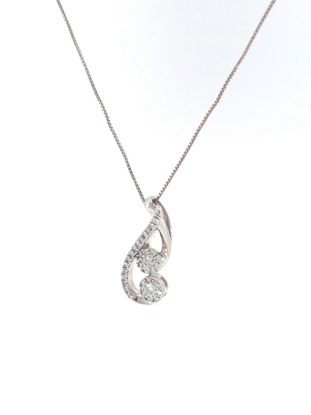 10K White Gold Diamond Cluster Swirl Pendant Necklace 0.25ctw